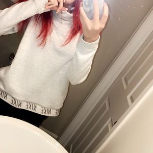 Grey Nike pull over